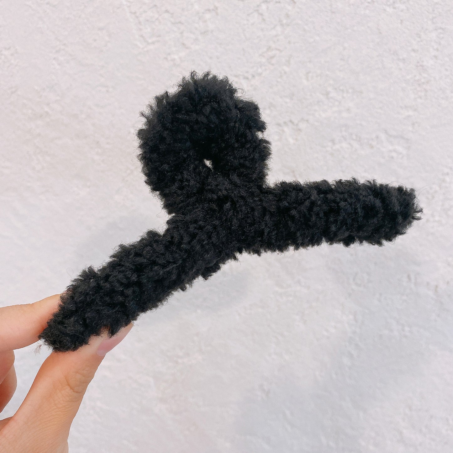 Large Plush Hair Clip with Elegant Design for Hair Accessories