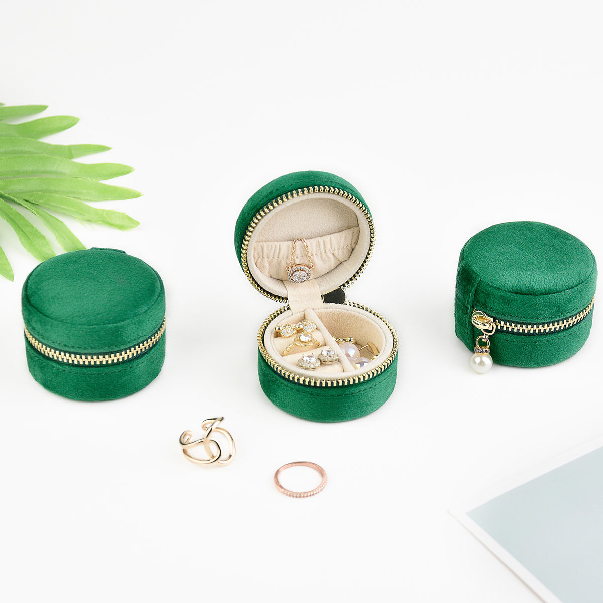 Mini Velvet Jewelry Storage Box - Portable Ring Organizer, Multi-Color