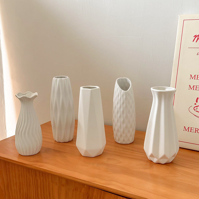 Ceramic Tulip Vase Set with White Flower Arrangements for Living Room Decor