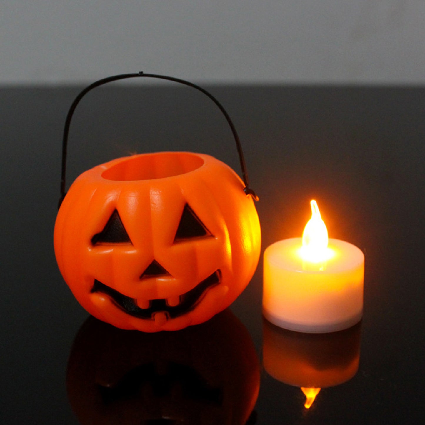 Pumpkin Candy Bucket - Portable Plastic Halloween Decoration