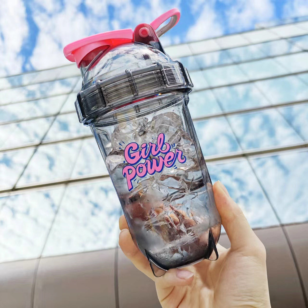 Heat-Resistant Sports Shake Cup 560ml Tritan Waterproof Travel Mug