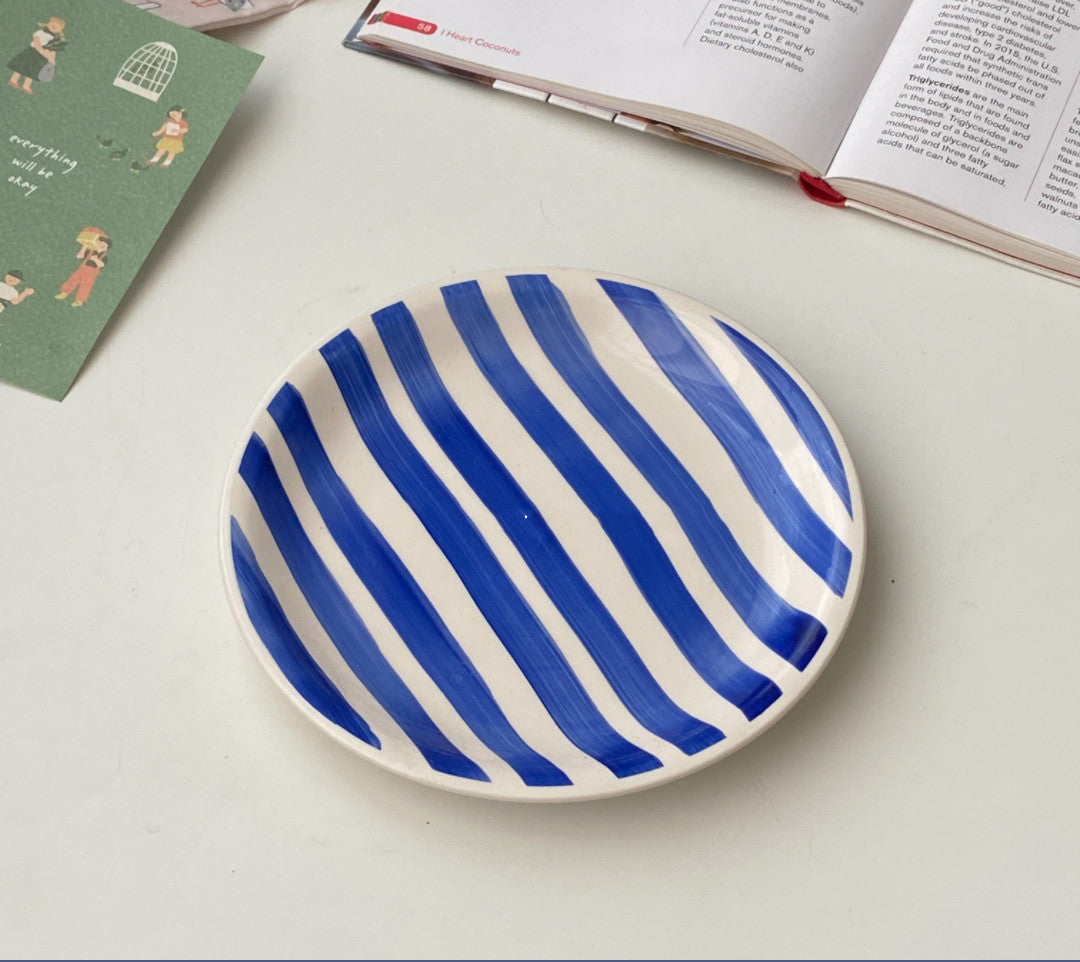Ceramic Dinner Plate - Round Porcelain Tableware for Kitchen & Dining - Multiple Styles