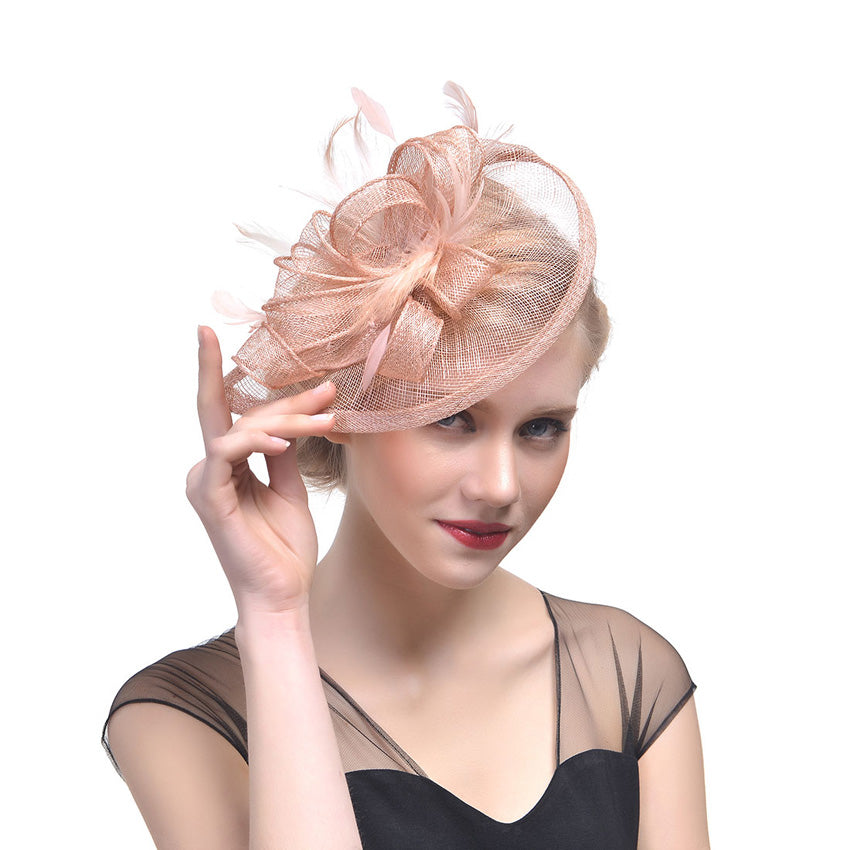 Bridal Feather Hairpin with Hemp Yarn Net and Flower Design – Wedding Hair Accessory