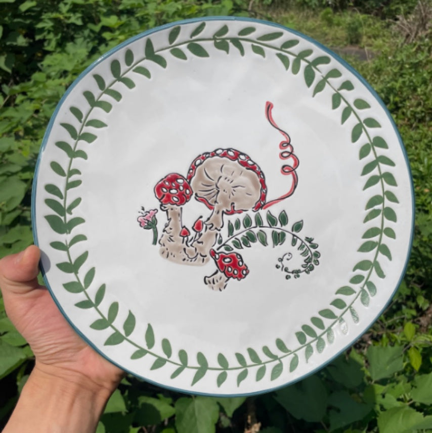 Embossed Leaf Edge Ceramic Plate Set - Glossy Mushroom Dinnerware