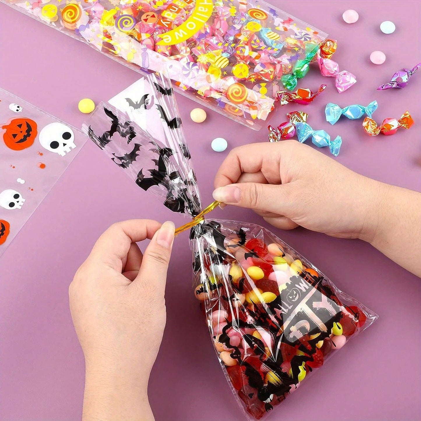 Halloween Gift Wrapping Bags - 200 Pcs Pumpkin & Bat Design
