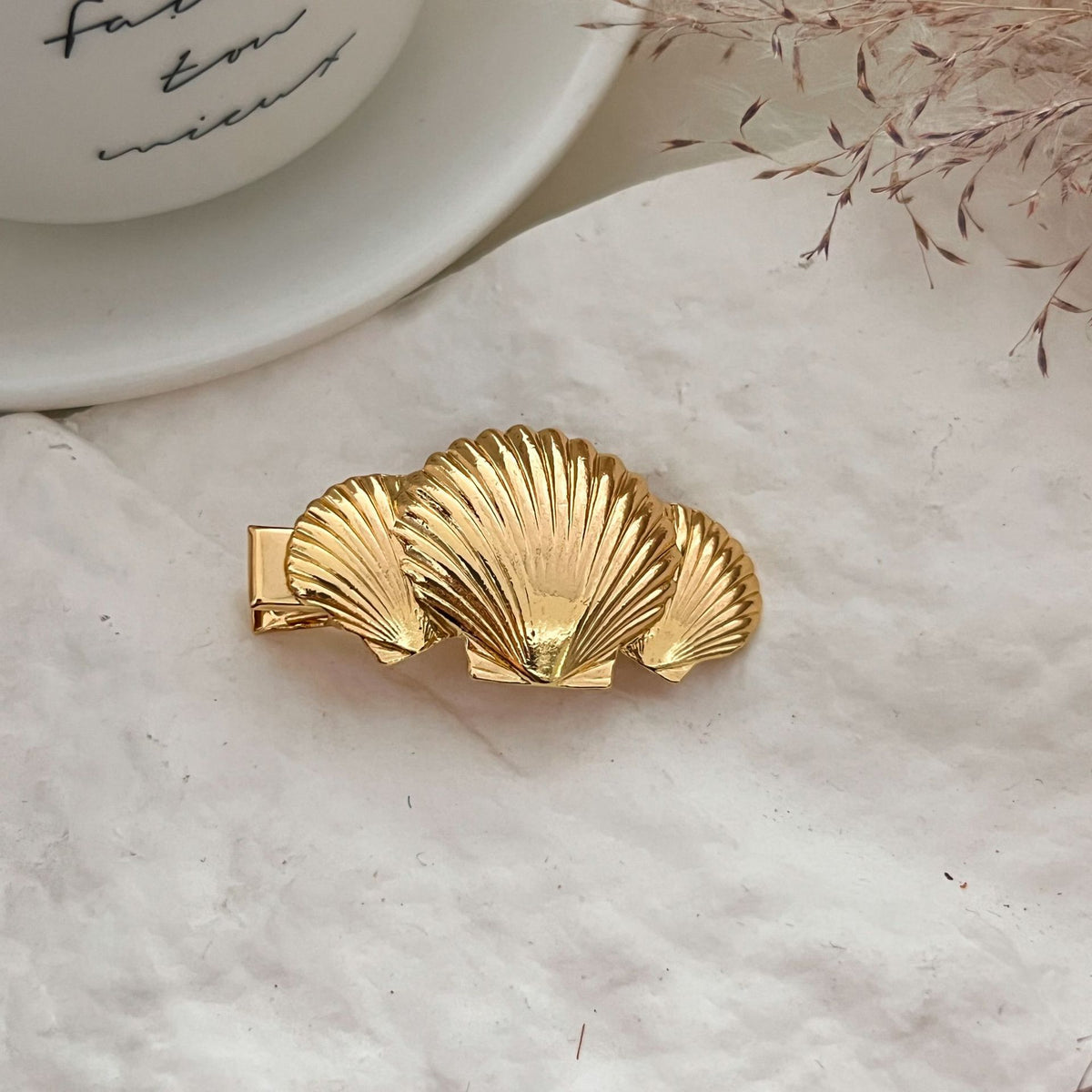 Ocean-Style Alloy Hair Clips with Shells & Starfish