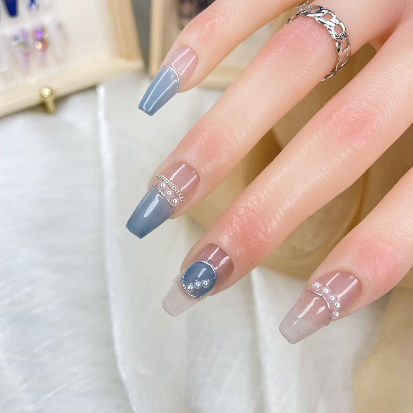 Short Press-On Nails - Handmade Gradient Soft Gel Acrylic Fake Nails (Size M)