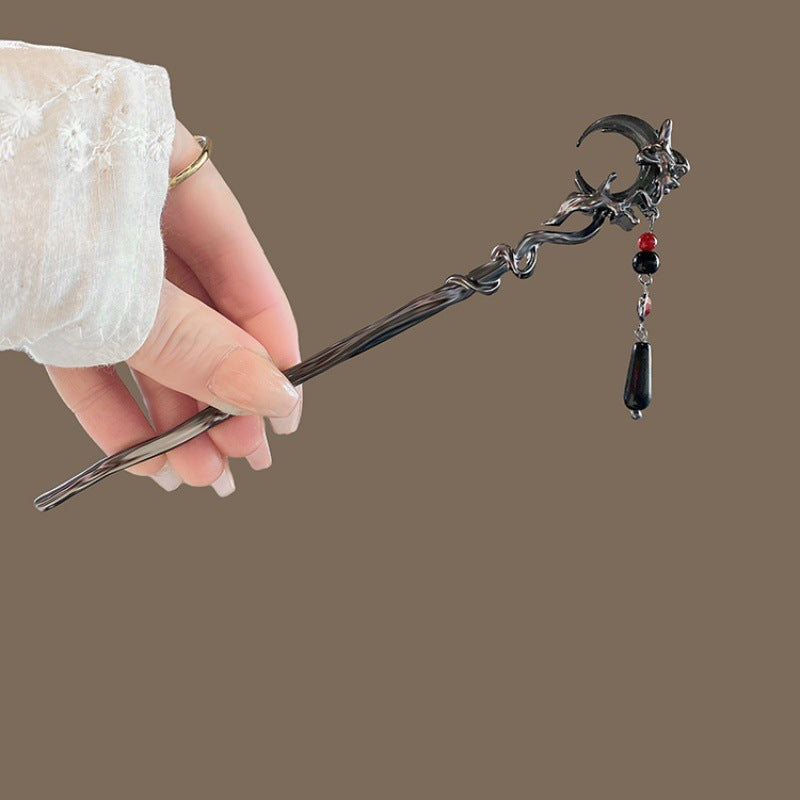 Ancient Style Moon Hairpin with Tassel - Black Alloy Hair Accessory