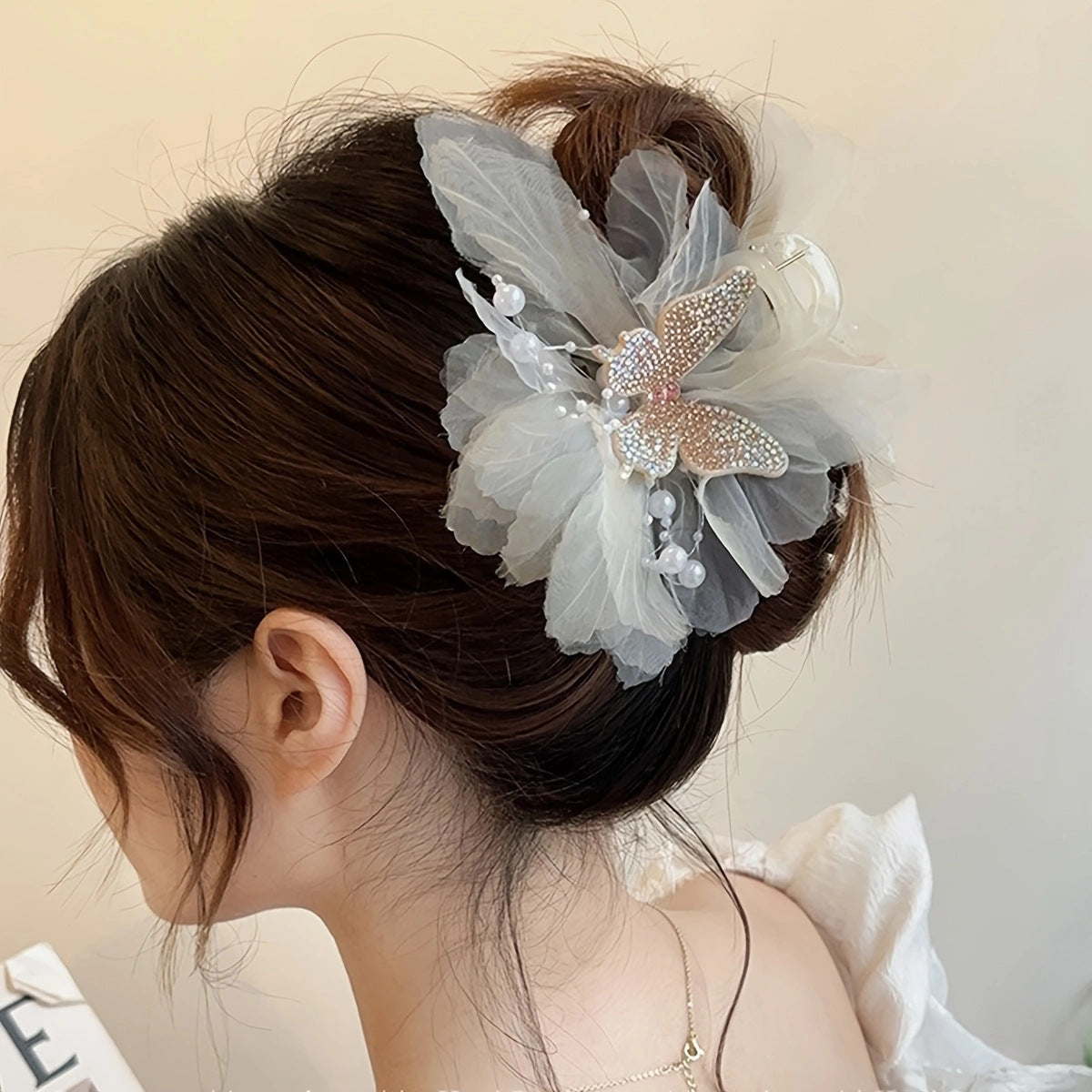 Elegant Bow Hair Clip for Women - Stylish Updo Claw Hair Accessory