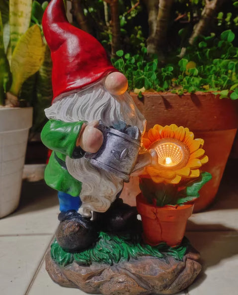 Solar Flocking Garden Resin Ornament for Lawn & Outdoor Decor