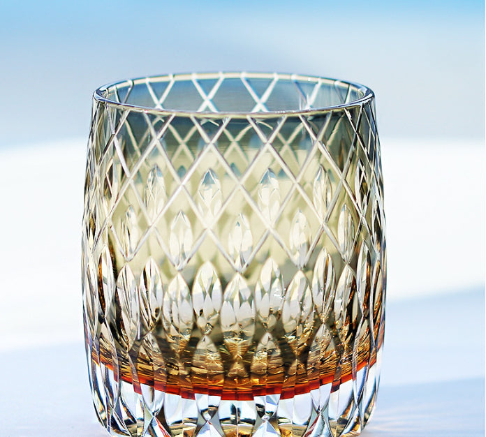 Crystal Whiskey Glass - Elegant Hand-Carved 400ml for Home Bar