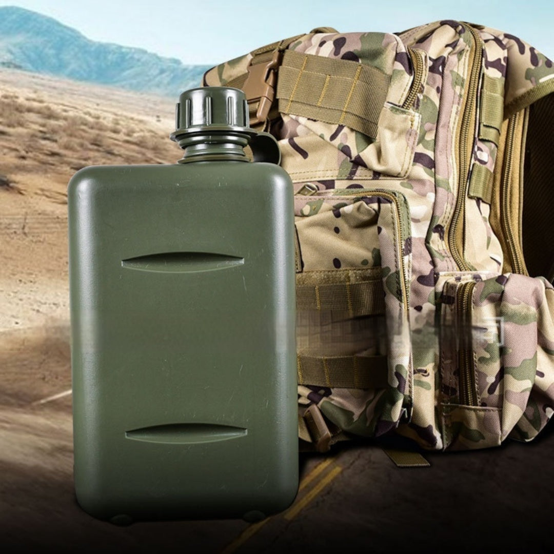 Outdoor 2L Camouflage PVC Shoulder Kettle - Military Style, Large Capacity