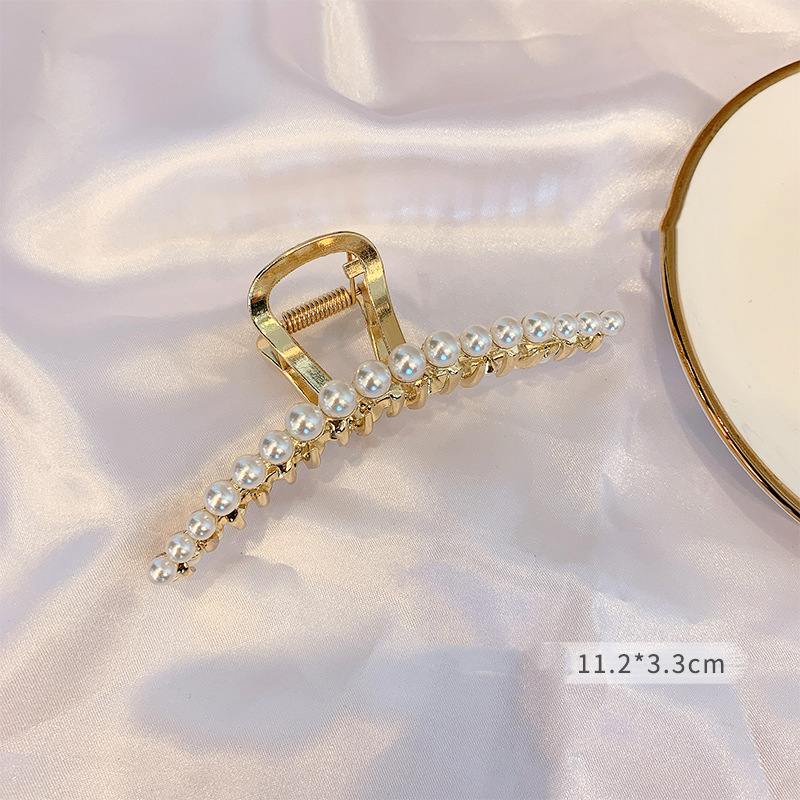 Metal Pearl Hair Clip - Elegant Geometric Design