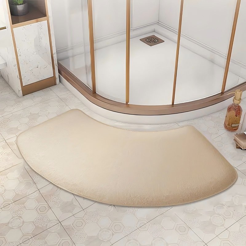 Fan-Shaped Water-Absorbent Non-Slip Bath Mat - Modern Minimalist Design