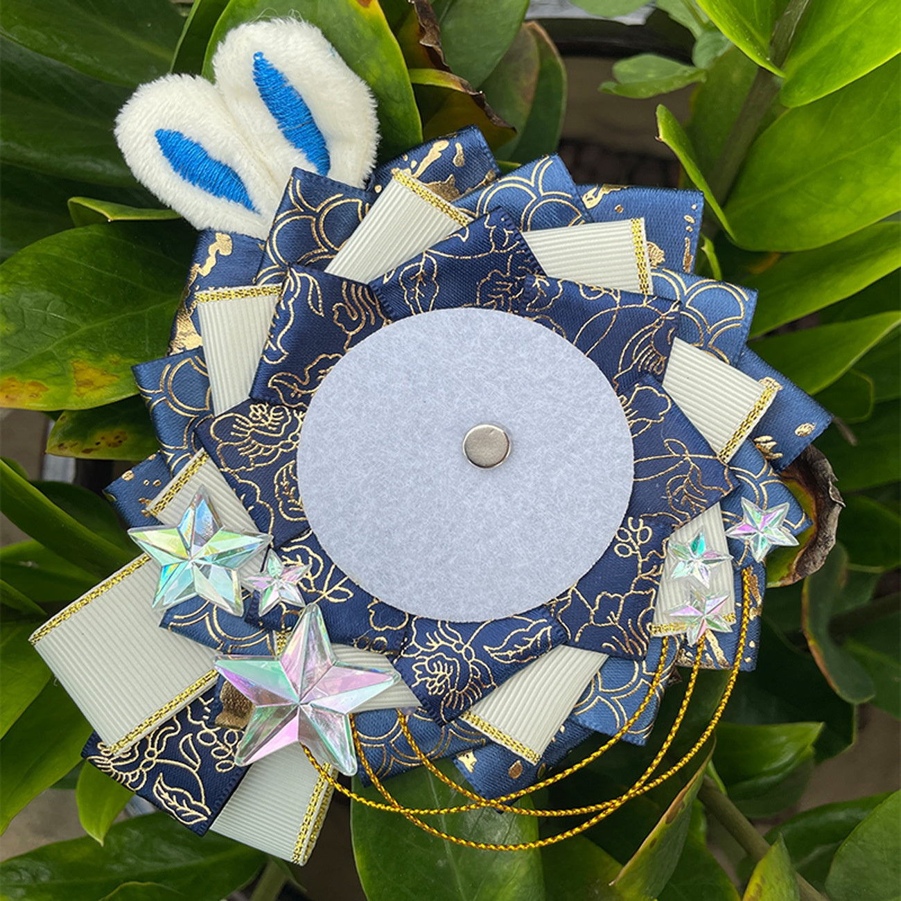 Decorative Badge Pain Bag Accessory - Unisex Wreath & Flower Ornament