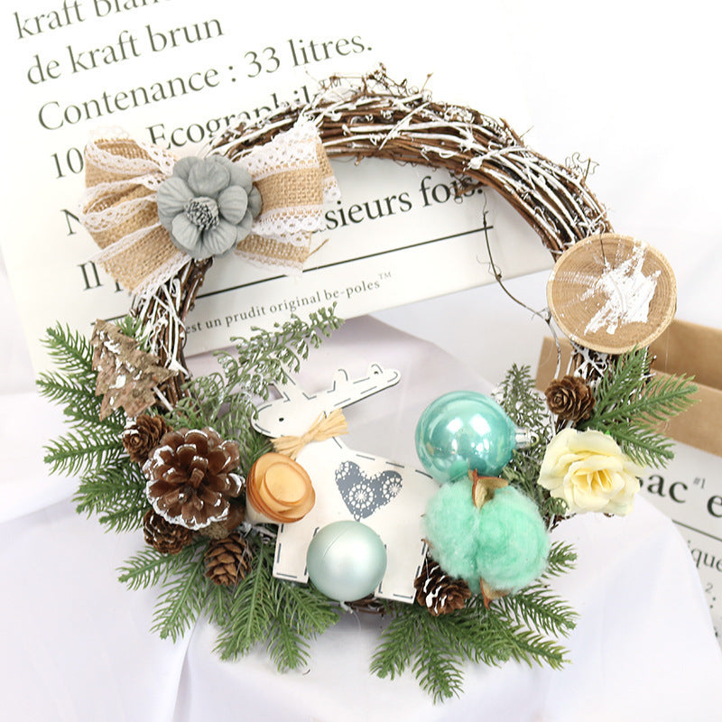 Christmas Garland Window Decoration - Festive Holiday Wreaths & Decor
