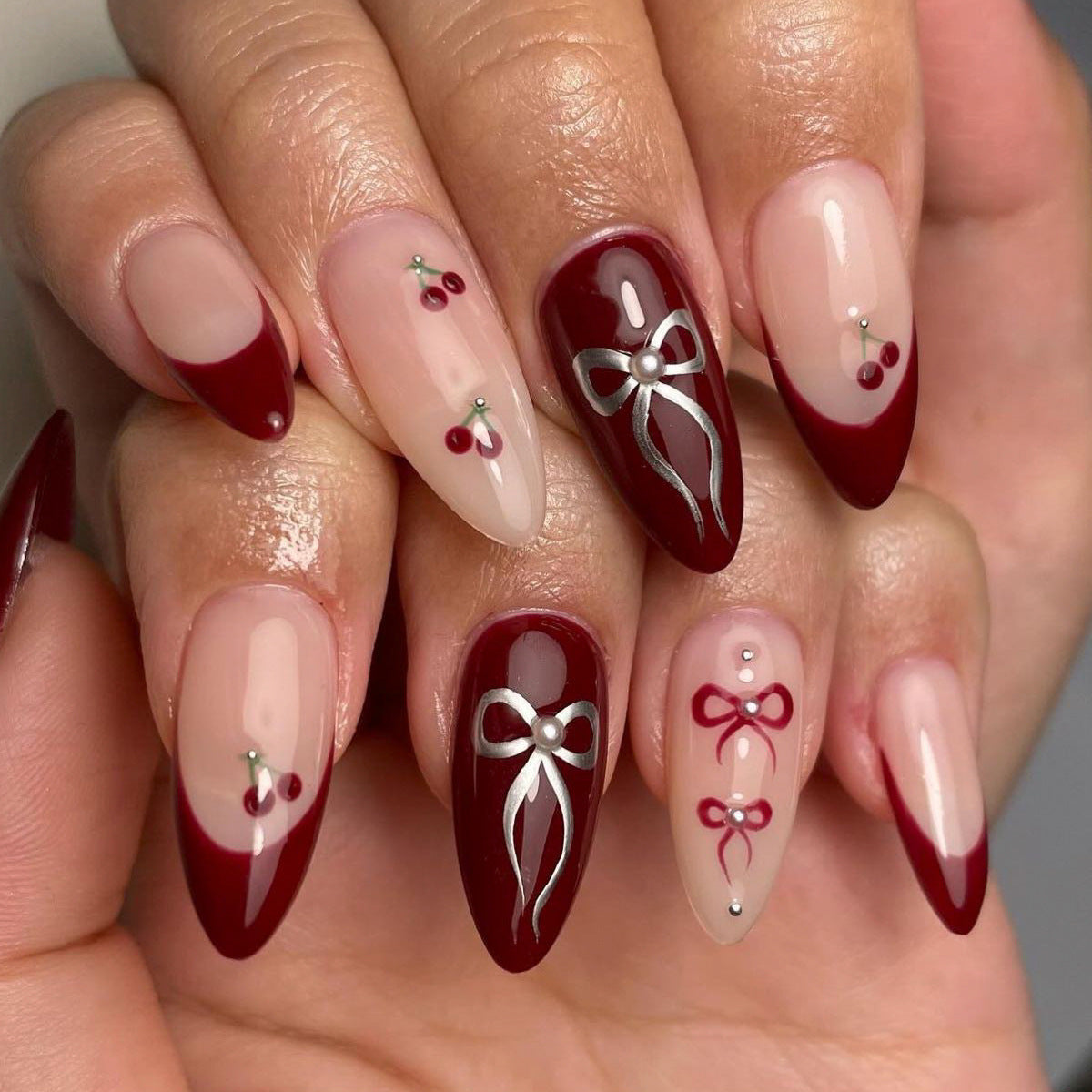 Elegant Boxed Nail Tips - Ready-to-Wear False Nails for Women