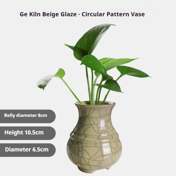 Minimalist Ceramic Flower Vase - Small Home Decor Ornament