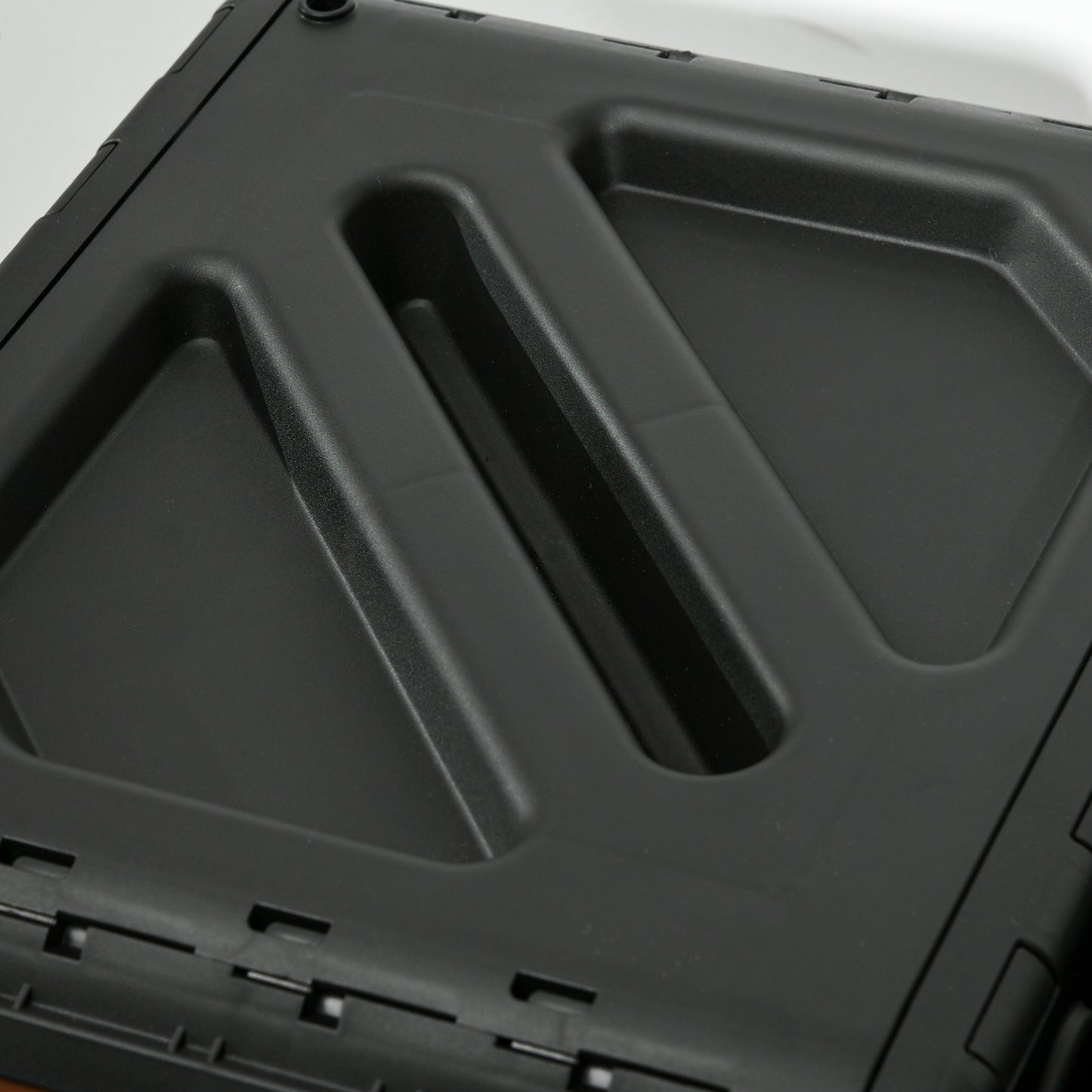 Dual Chamber Outdoor Compost Tumbler Bin 34.5 Gallon with Ventilation and Steel Legs