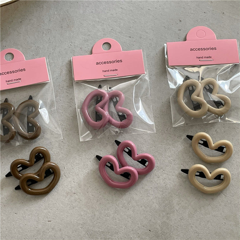 Girl's Love Heart Side Bang Hair Clip Set - Colorful Plastic Hairpins for Women