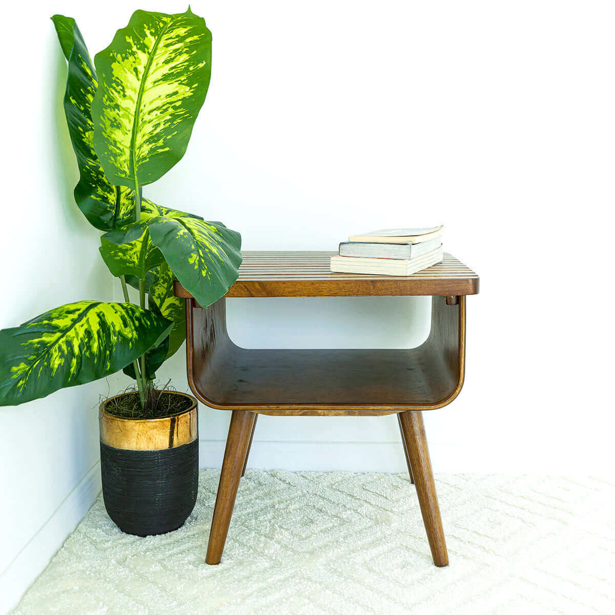 A Lice End Table
