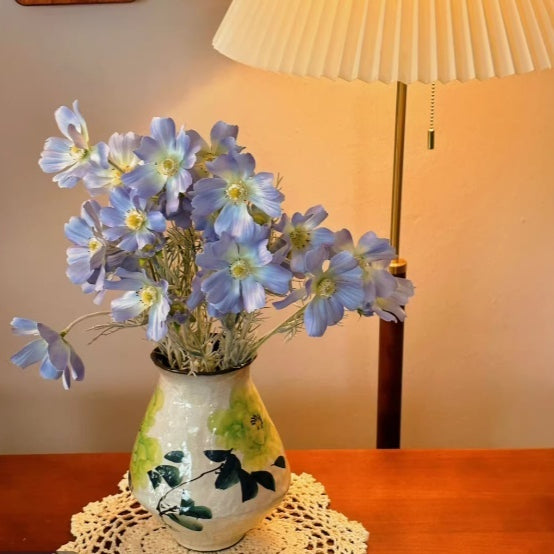Ceramic Vase Home Decor Ornament - Hand-Painted Chinese Style, 10x20cm