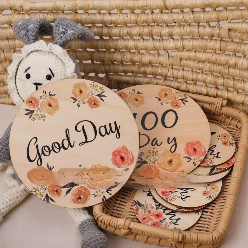 Wooden Flower Milestone Photo Prop Set - Large and Small Disc Decorations