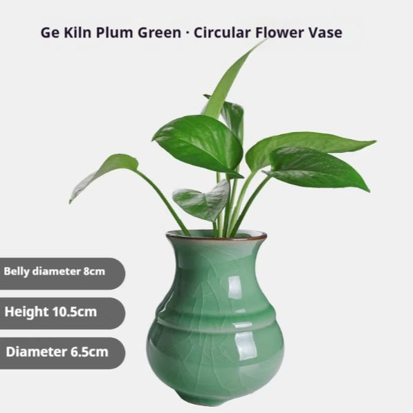 Minimalist Ceramic Flower Vase - Small Home Decor Ornament