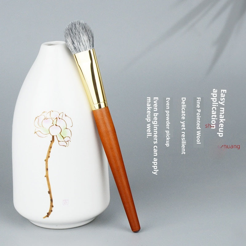 Heart-Shaped Makeup Brush for Blush and Highlighter Tongue-Shaped Blending Face Brush