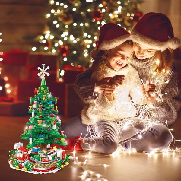 Christmas Tree Building Toy with Countdown Calendar - 701 Pcs
