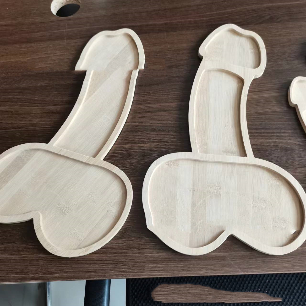 Wooden Fruit Plate - Modern Decorative Serving Dish for Kitchen & Garden