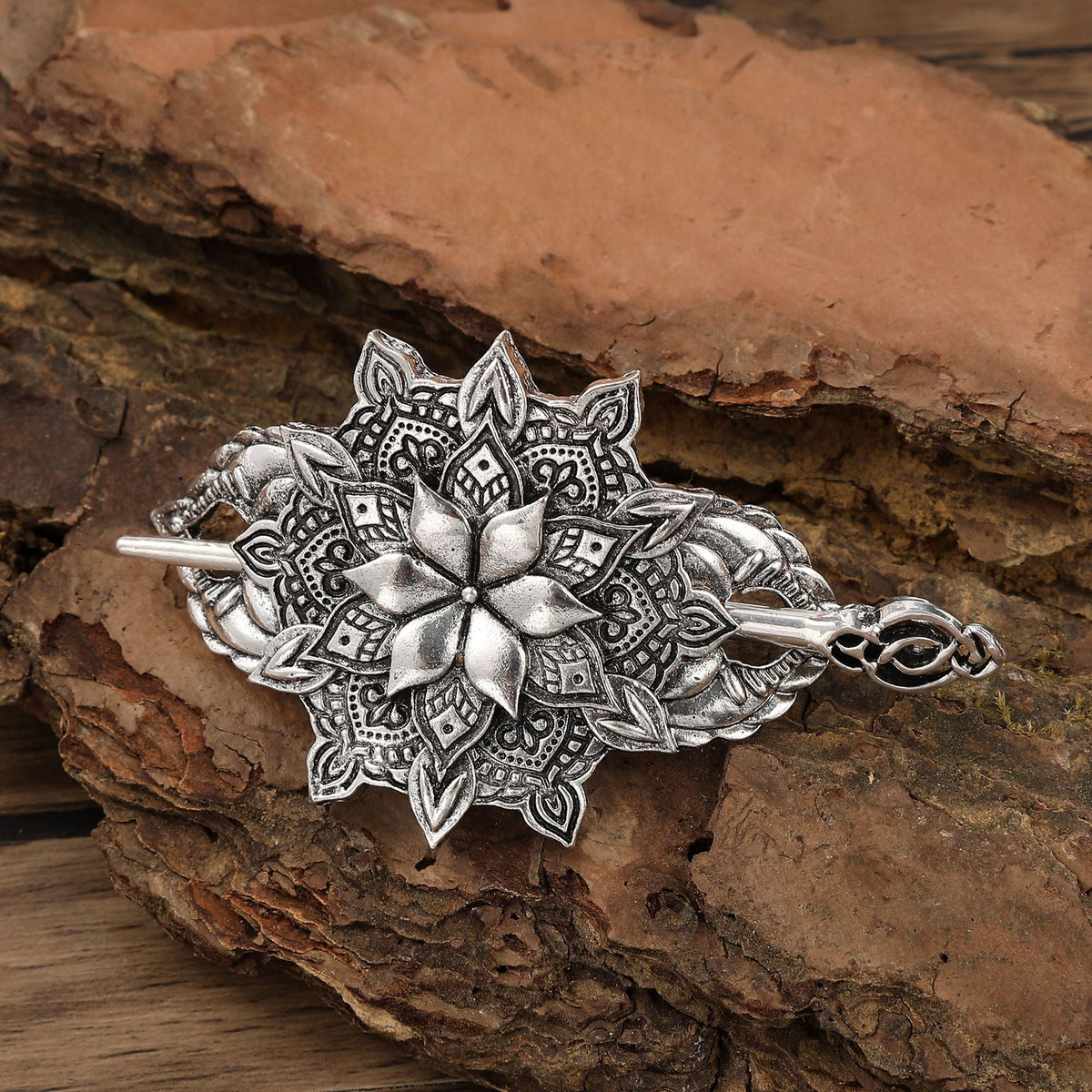 Vintage Floral Hair Stick - Silver Alloy Hairpin