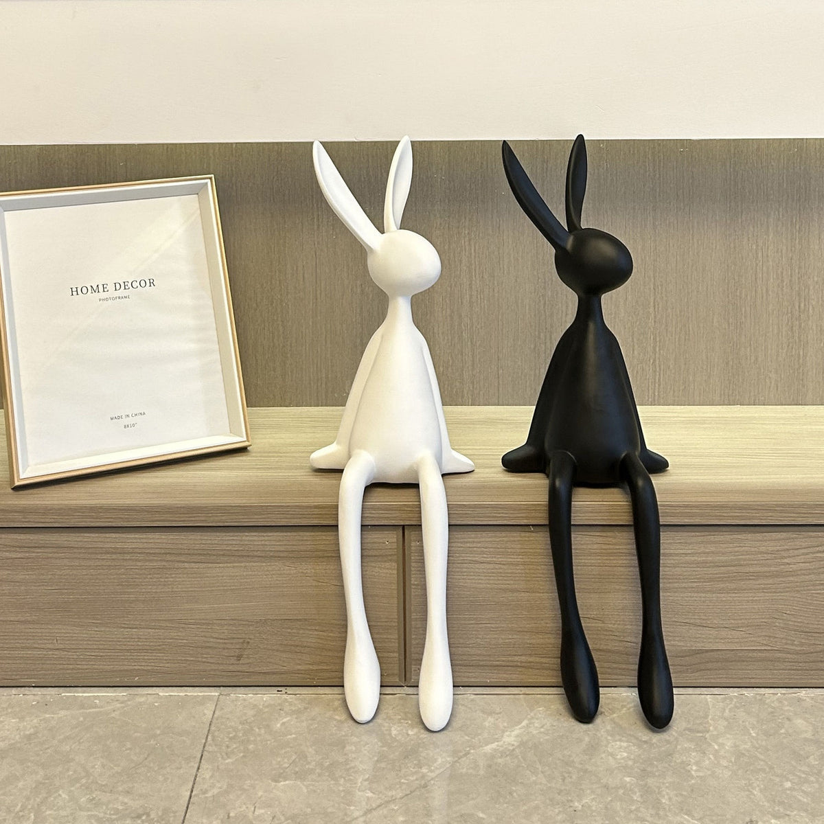 High-End Black Rabbit Sitting Figurine Resin Home Decor