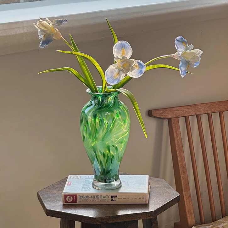 Pearlescent Glass Vase with Flower Arrangement - Modern Table Decor