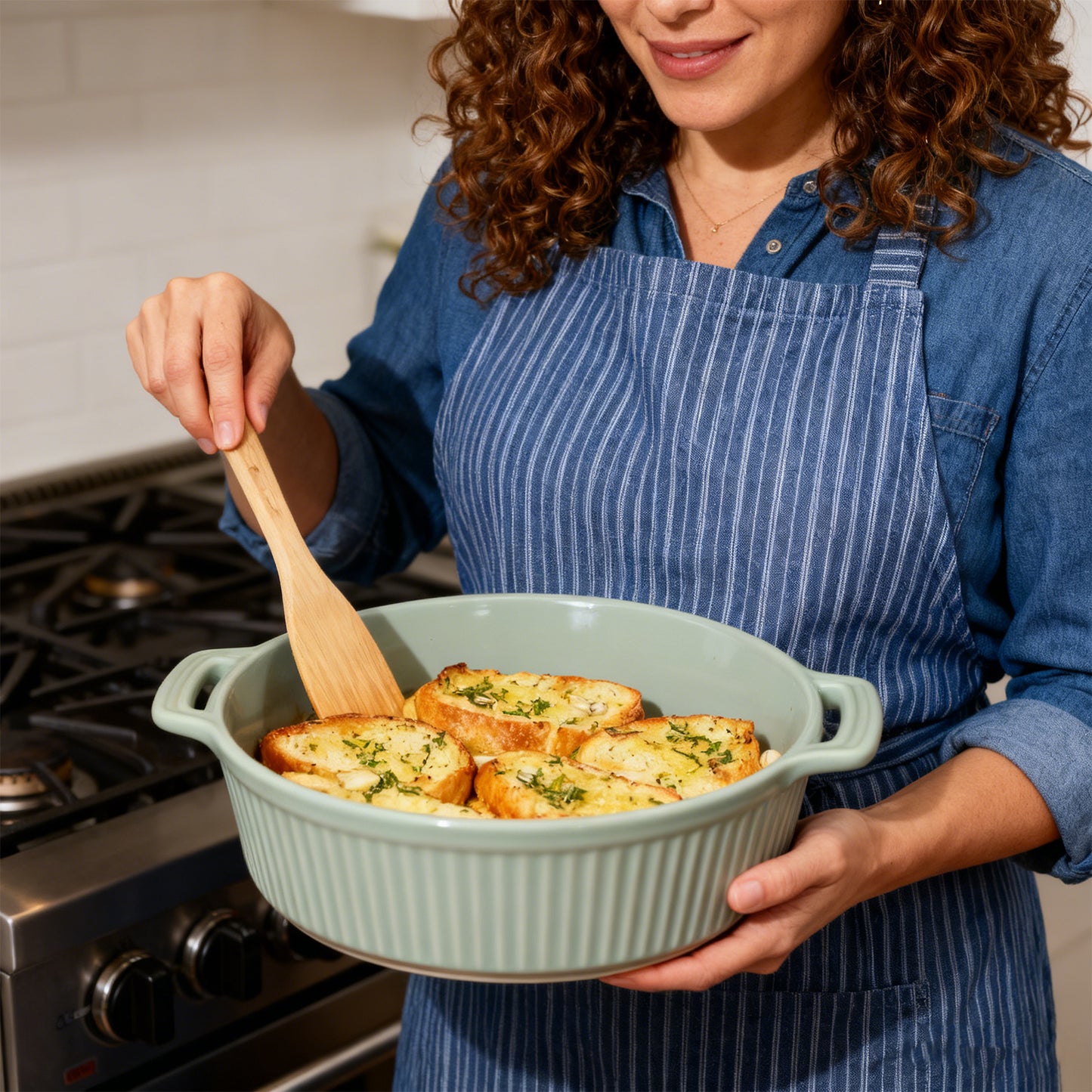 8.5 Inch Green Bakeware Dish - Versatile Kitchen Essential
