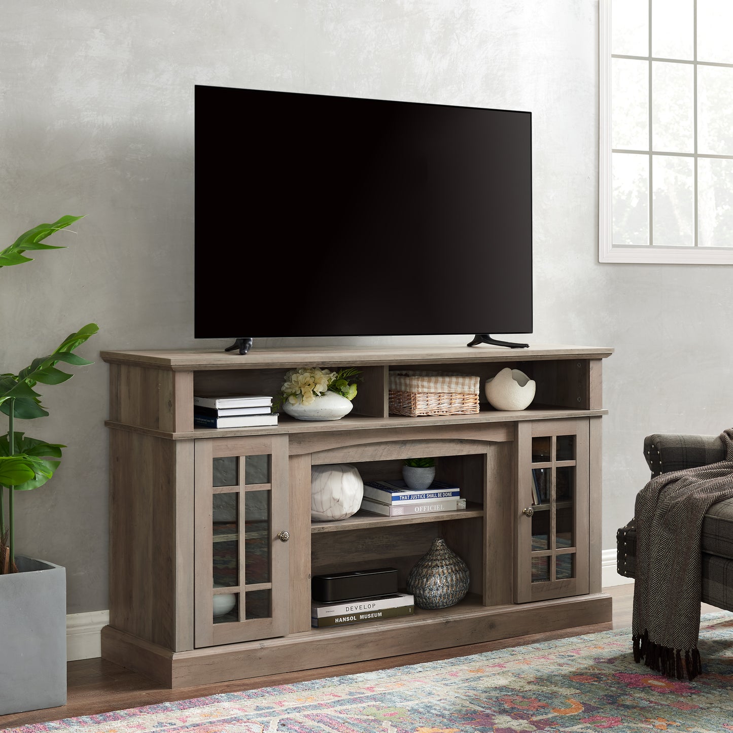 Classic TV Media Stand Modern Entertainment Console For Up To 65 With