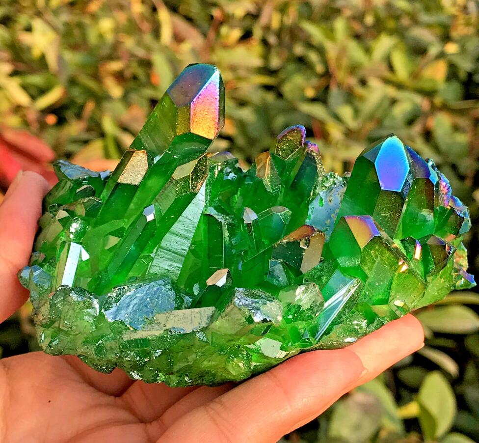 Crystal Poly Prism Stone Ornament for Home & Garden Decor - Green, 200-260g