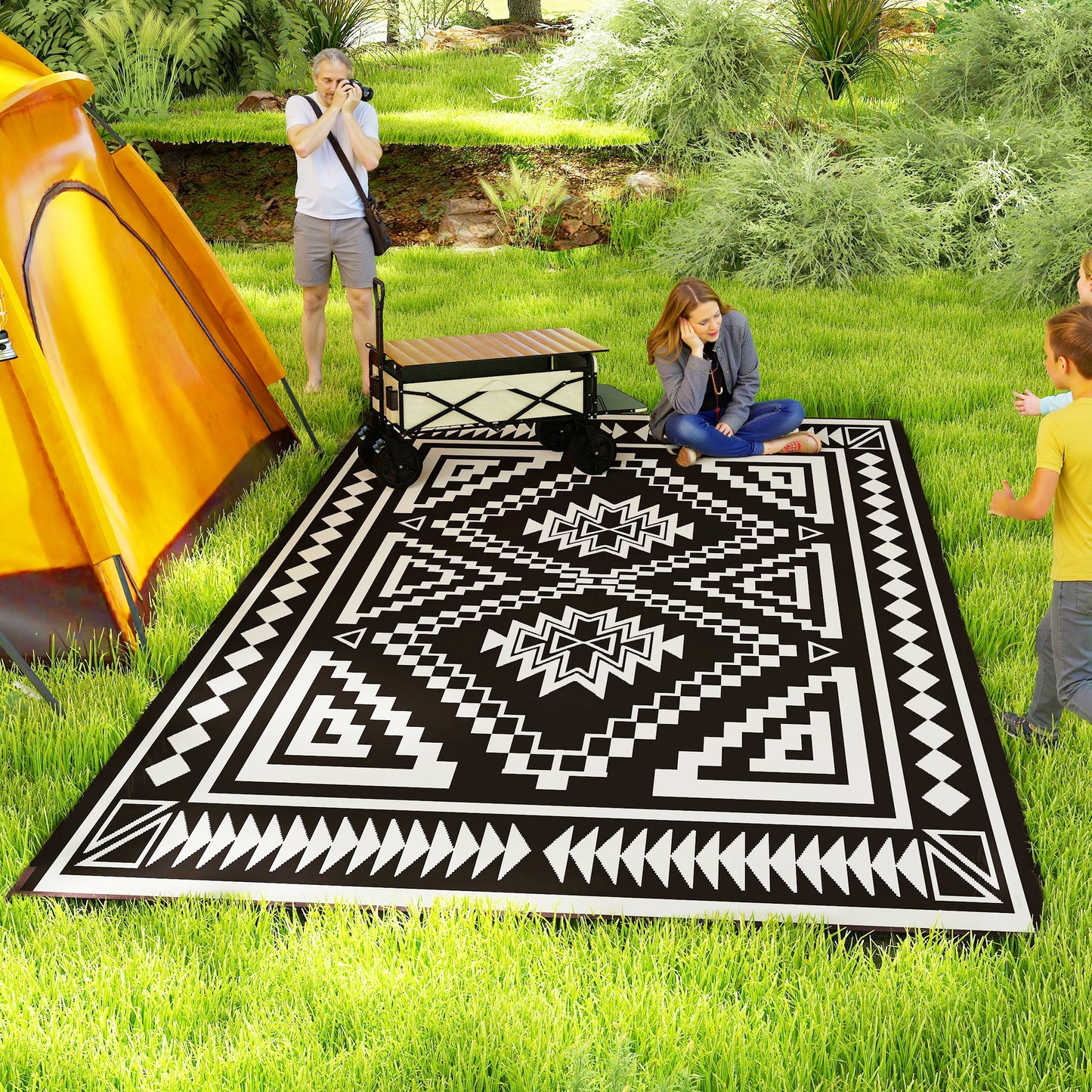 Reversible Outdoor Rug - Waterproof Plastic Straw, 9' x 18', Black & White Patchwork