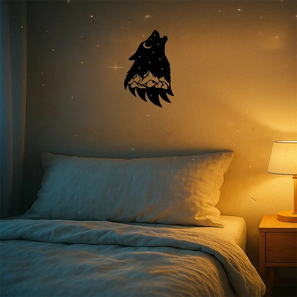Gothic Howling Wolf Metal Wall Art - Black Decor for Home