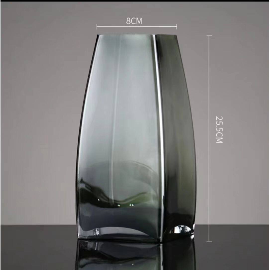 Minimalist Transparent Glass Hydroponic Vase for Home Decor