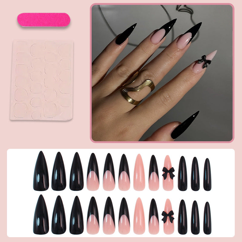 Minimalist Black Edged Nude French Manicure Nails Set for Women