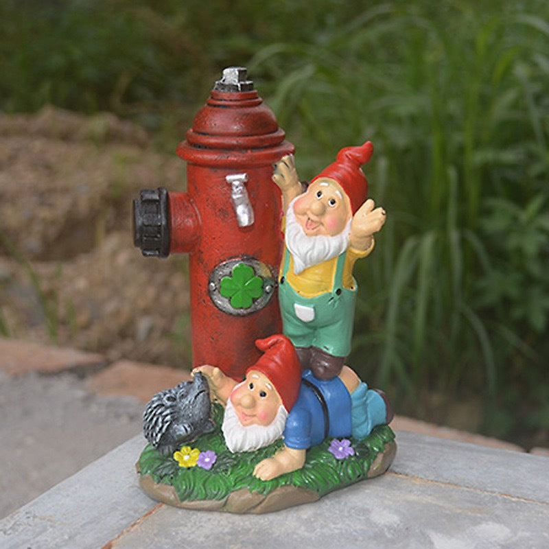 Garden Fire Hydrant Resin Sculpture for Landscape Decoration