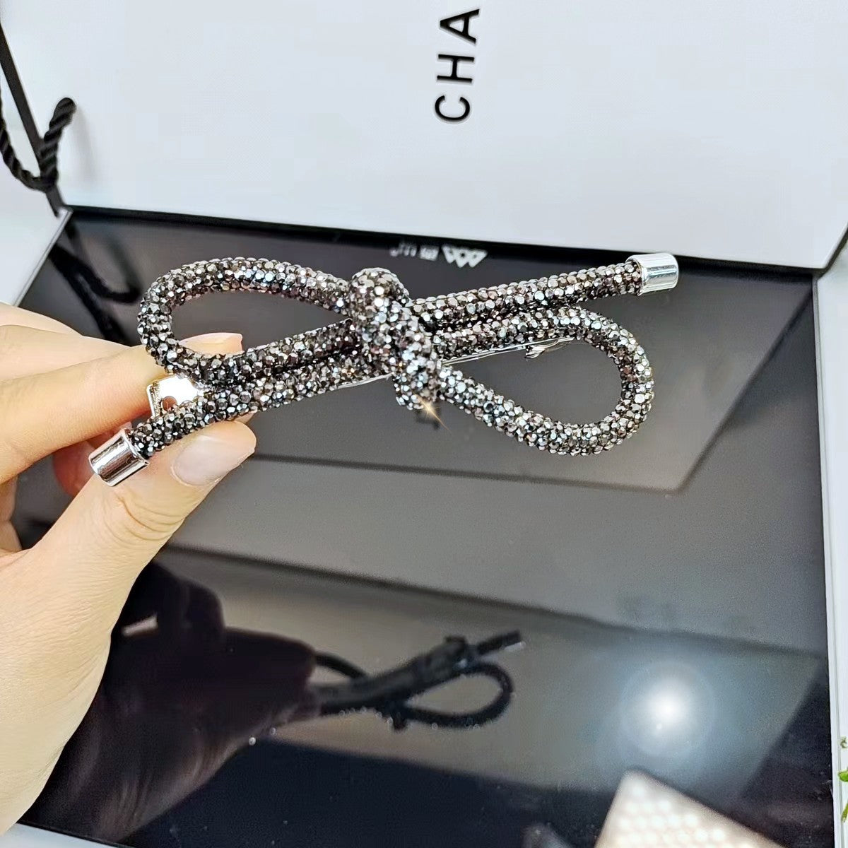Elegant Rhinestone Bow Hair Clip - Luxury Hair Accessory for Women