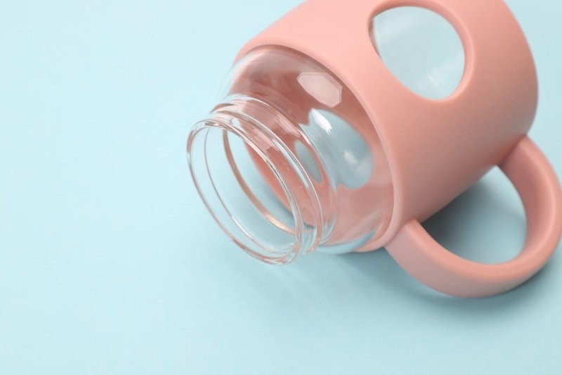 Creative Glass Portable Mug - Cute Gray Drinkware for Kitchen & Home