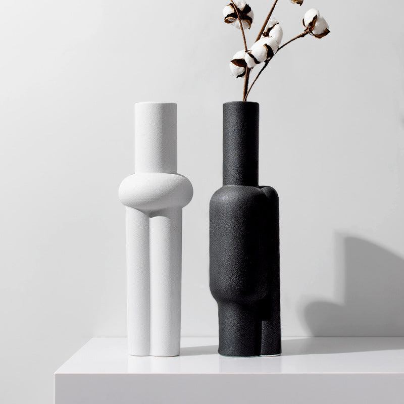 Creative Black and White Ceramic Vase – Modern Nordic Home Decor, Frosted Finish