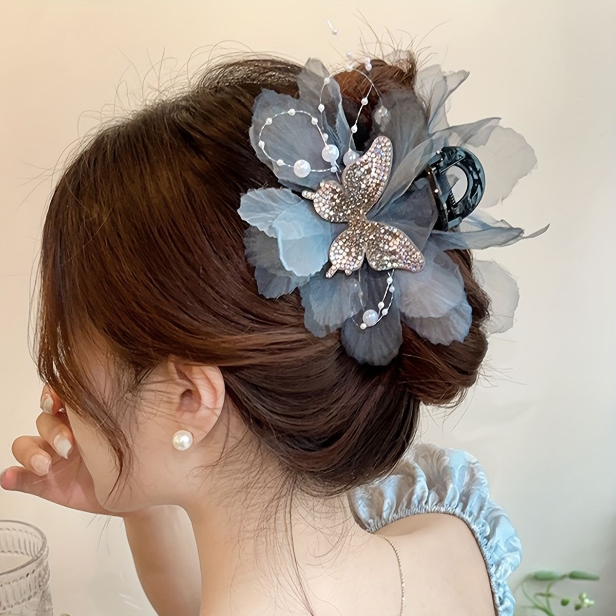 Elegant Bow Hair Clip for Women - Stylish Updo Claw Hair Accessory