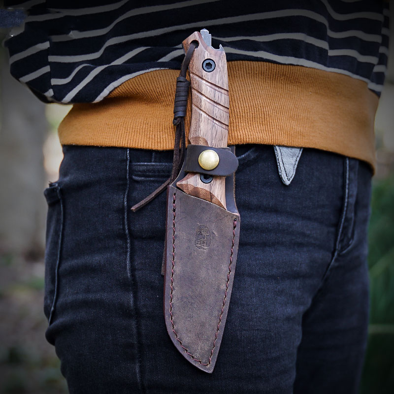 Multi-Functional Outdoor Walnut Handle Fruit Knife - Black Steel Blade