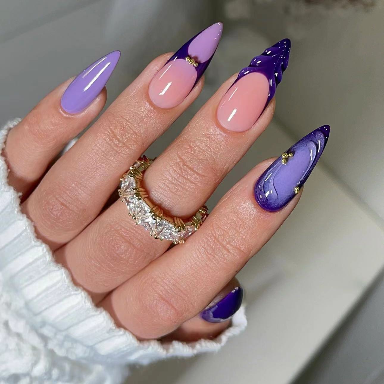 French-Style 3D Drip Gel Artificial Nail Tips with Adhesive Backing - Long, Teardrop, Almond Shape, FT133