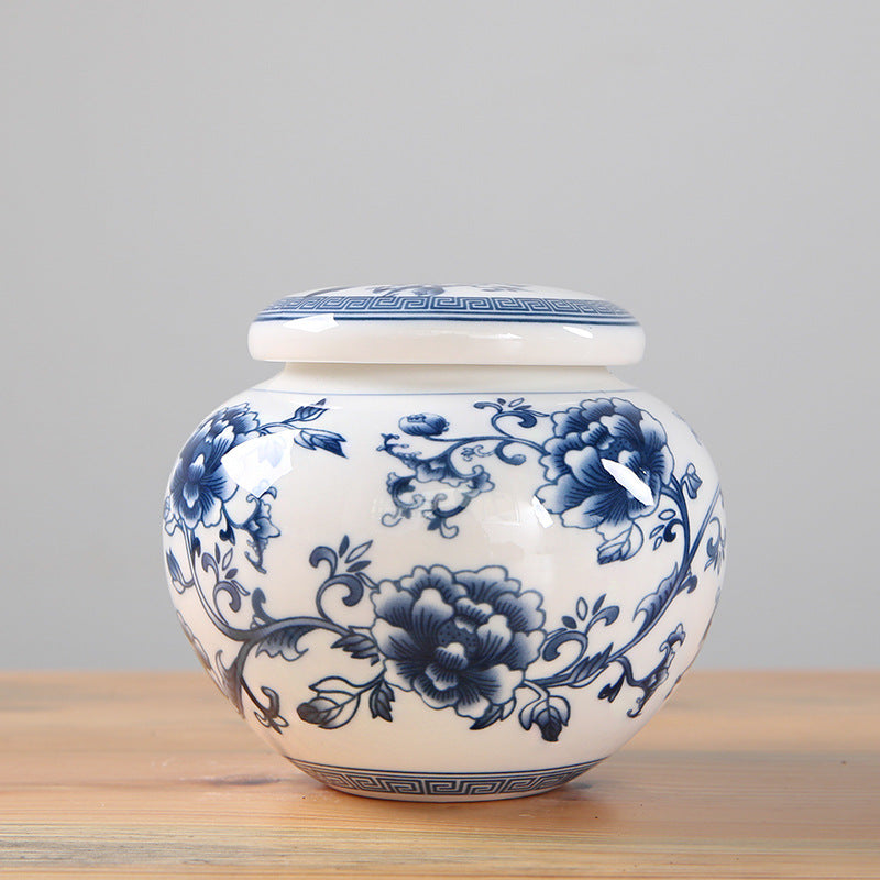 Blue and White Porcelain Tea Pot Storage Box with Sealed Canned Plaster