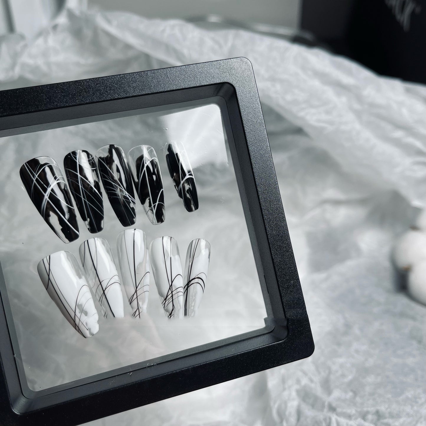 Minimalist Black and White Handmade Manicure Set - Nail Art & Tools